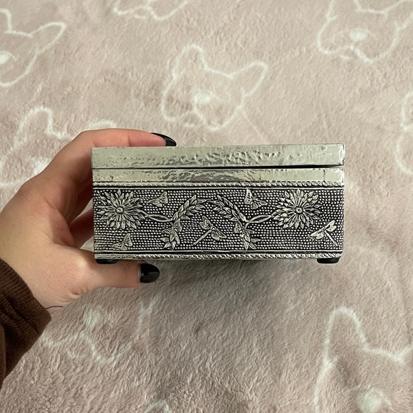 Silver Tree Design Jewelry Box - Picture 3 of 6